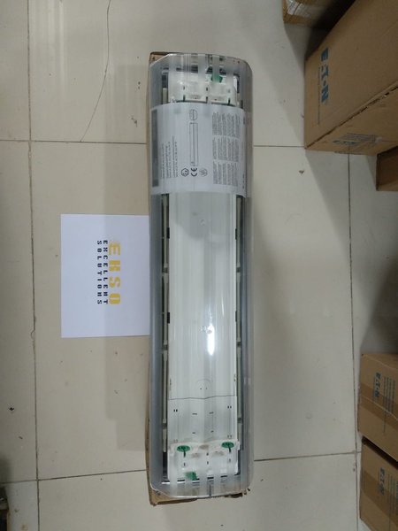 eLLK 9201818, 2x18W, 110-254VAC EX PROOF FLOURESCENT FITTING