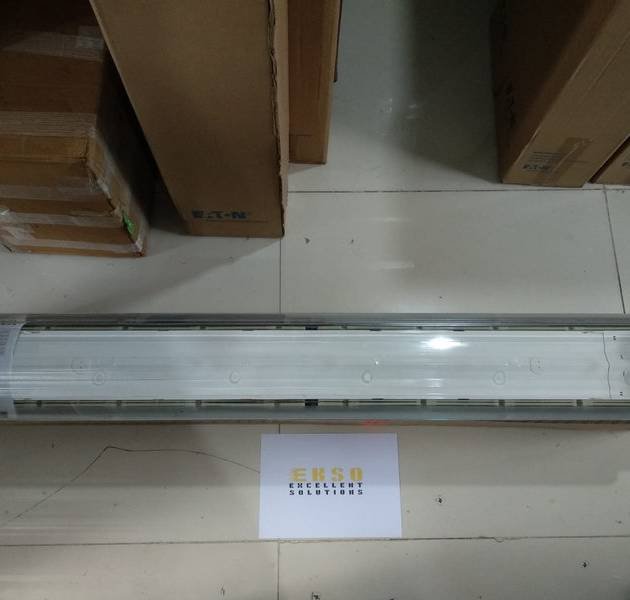 eLLK 9203636, 122668751112x36W 110-254VAC EX PROOF FLOURESCENT FITTING