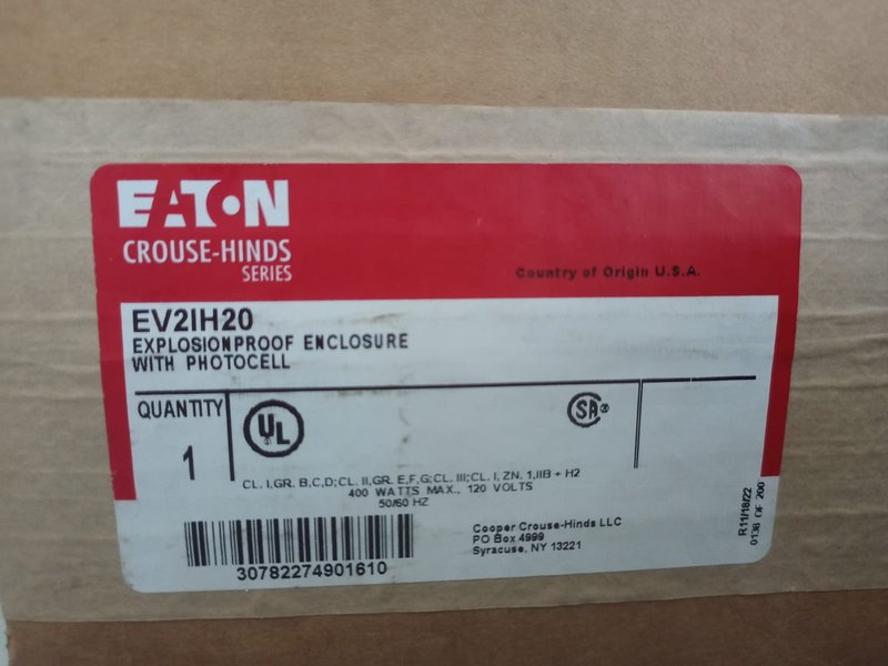 EV2IH20 EXPLOSIONPROOF ENCLOSURE WITH PHOTOCELL - Image 2