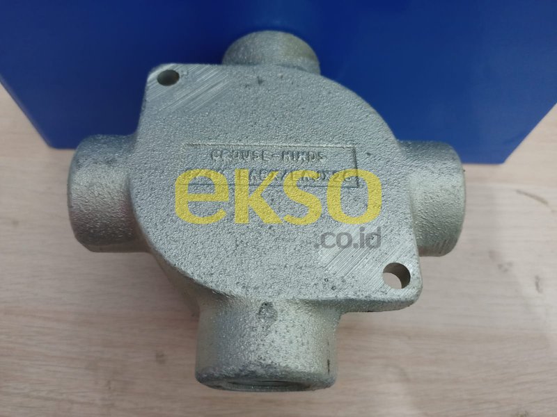 EABX26 Condulet EAB Conduit Outlet Box With Cover - Image 6