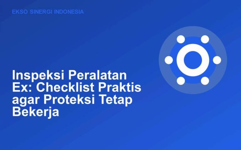Teknisi melakukan inspeksi peralatan Ex di fasilitas industri